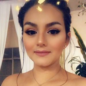 Meet your Posher, Stella